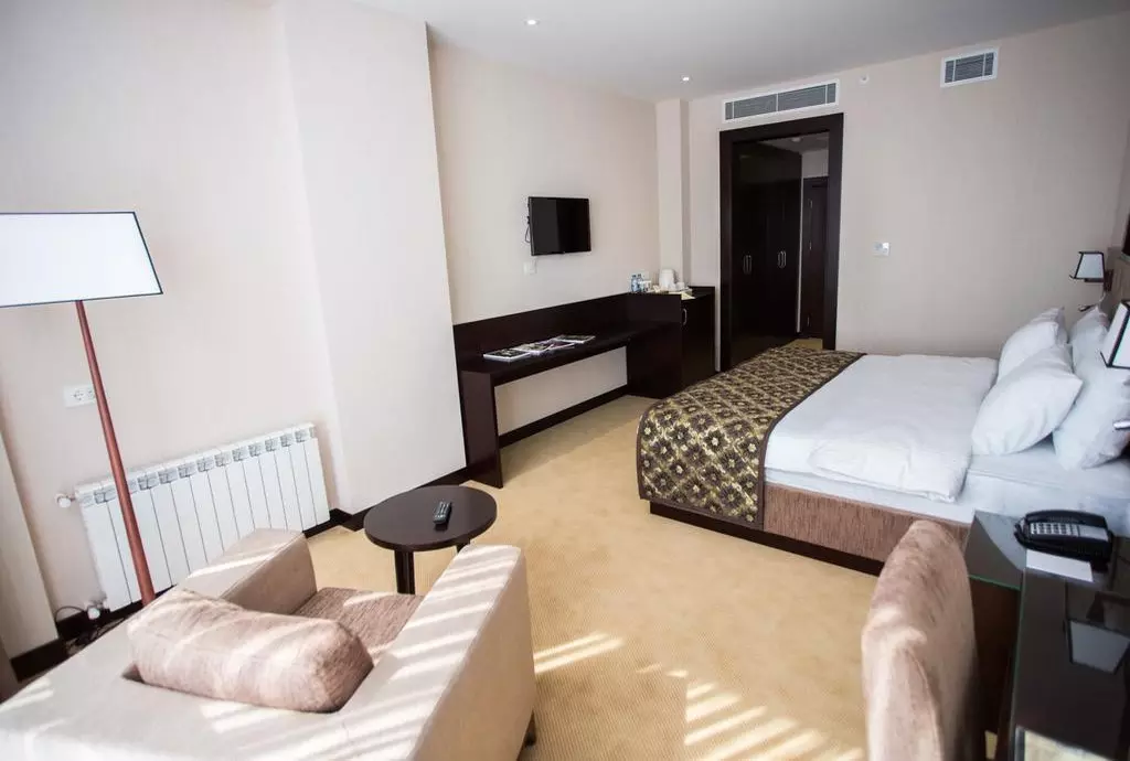 HOTEL HARMONY BAKU_shabavizparvaz_13.jpg